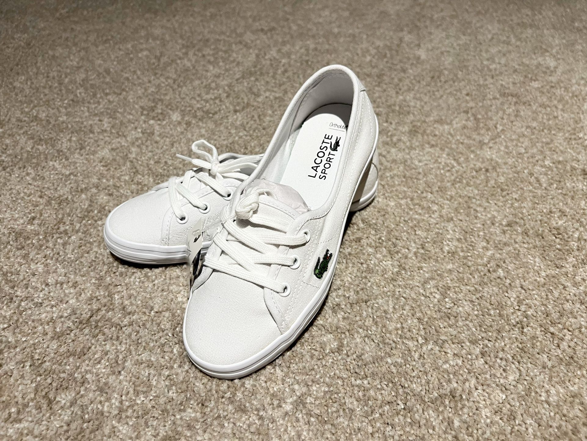 Lacoste Women’s Sneaker Size 5