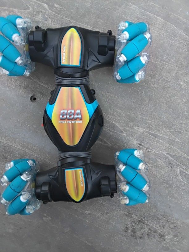 Remote Control Worm Stunt Fast Rotation Race Car