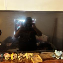 32 Inch TLC Tv 