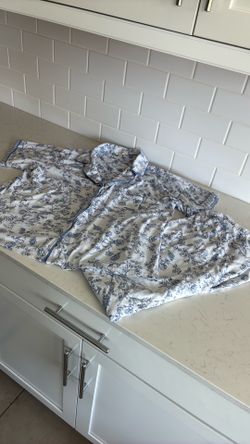 Women’s Laura Ashley, short sleeve pajamas, size XL