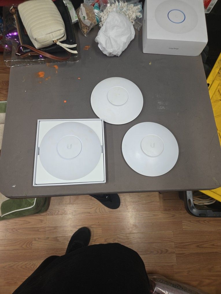 3x Uap-ac-hd Access Points
