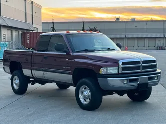 Dodge Pickup01 Dodge Ram 2500HD – Iconic