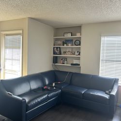 Sectional 3 Piece Leather Couch 