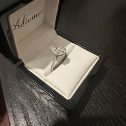 3.80 Carat Oval Lab Diamond Ring — IGI Certified — G/VS2 — Stunning