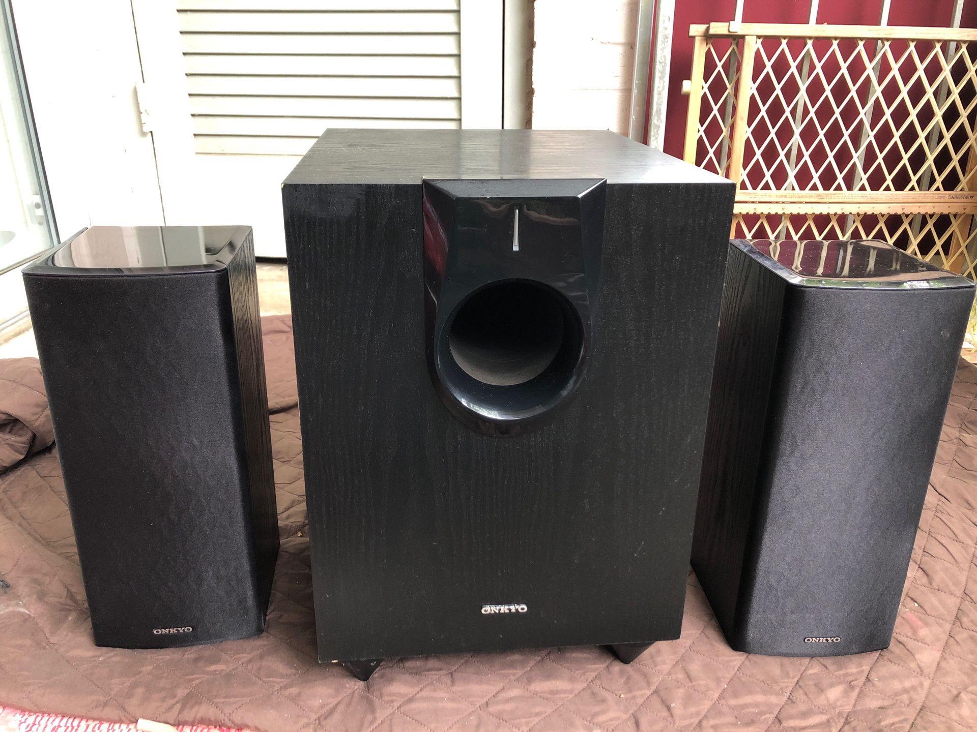 Onkyo subwoofer and front speakers