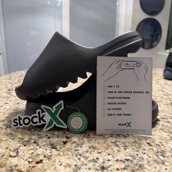 YEEZY SLIDE ONYX‼️STOCK X VERIFIED‼️