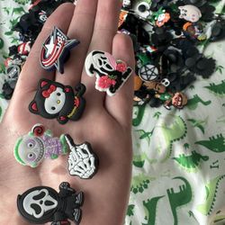 Croc Gibbets For Sell! 