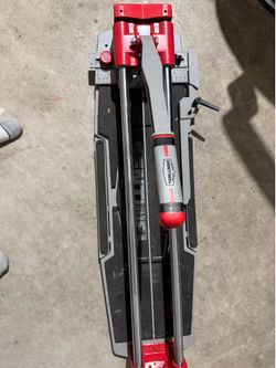 Tile cutter