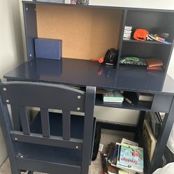 Must Go Today or saturday: Kids Desk And Chair