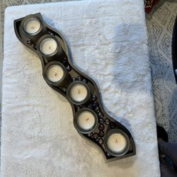 Wooden Candle Holder With 6 Candles 