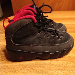 Little Boys Air Jordans Size 7