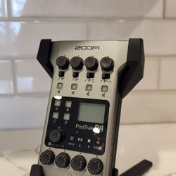 Zoom Podtrak P4