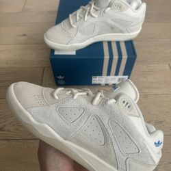 adidas BadBo 1.0 Bad Bunny Resillience