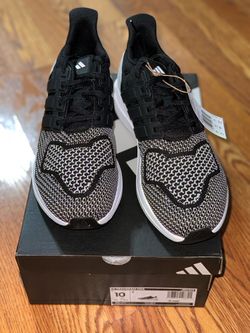 NEW | Size 10 - Adidas Men's UltraDream DNA Black White