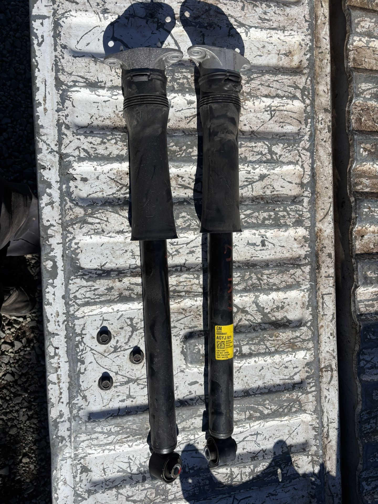 2025 Chevrolet Trax Rear Shocks Absorbers