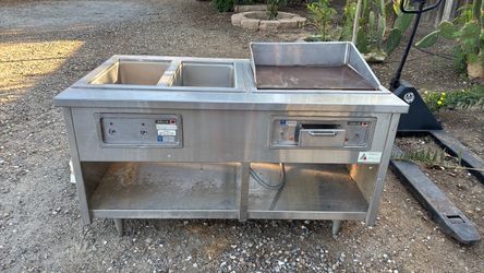 Commercial flat top grill