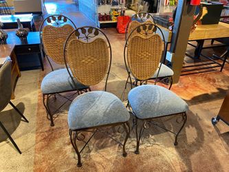 Vintage Wrought Iron Dining Chair with Apple Design Backing (Set of 4)