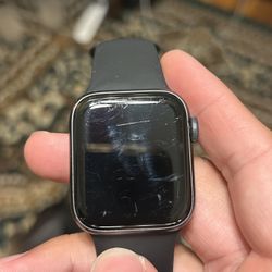 Apple Watch SE 40 mm