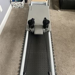 AeroPilates Precision Series 608 Reformer
