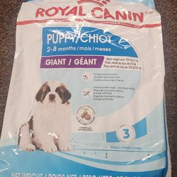 30 lbs, 🐶 Royal Canin Giant Puppy Dog Food