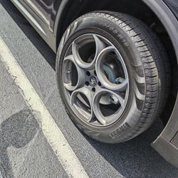 FACTORY 4  CONTINENTAL TIRES AND  FACTORY RIMS ALFA ROMEO 19"