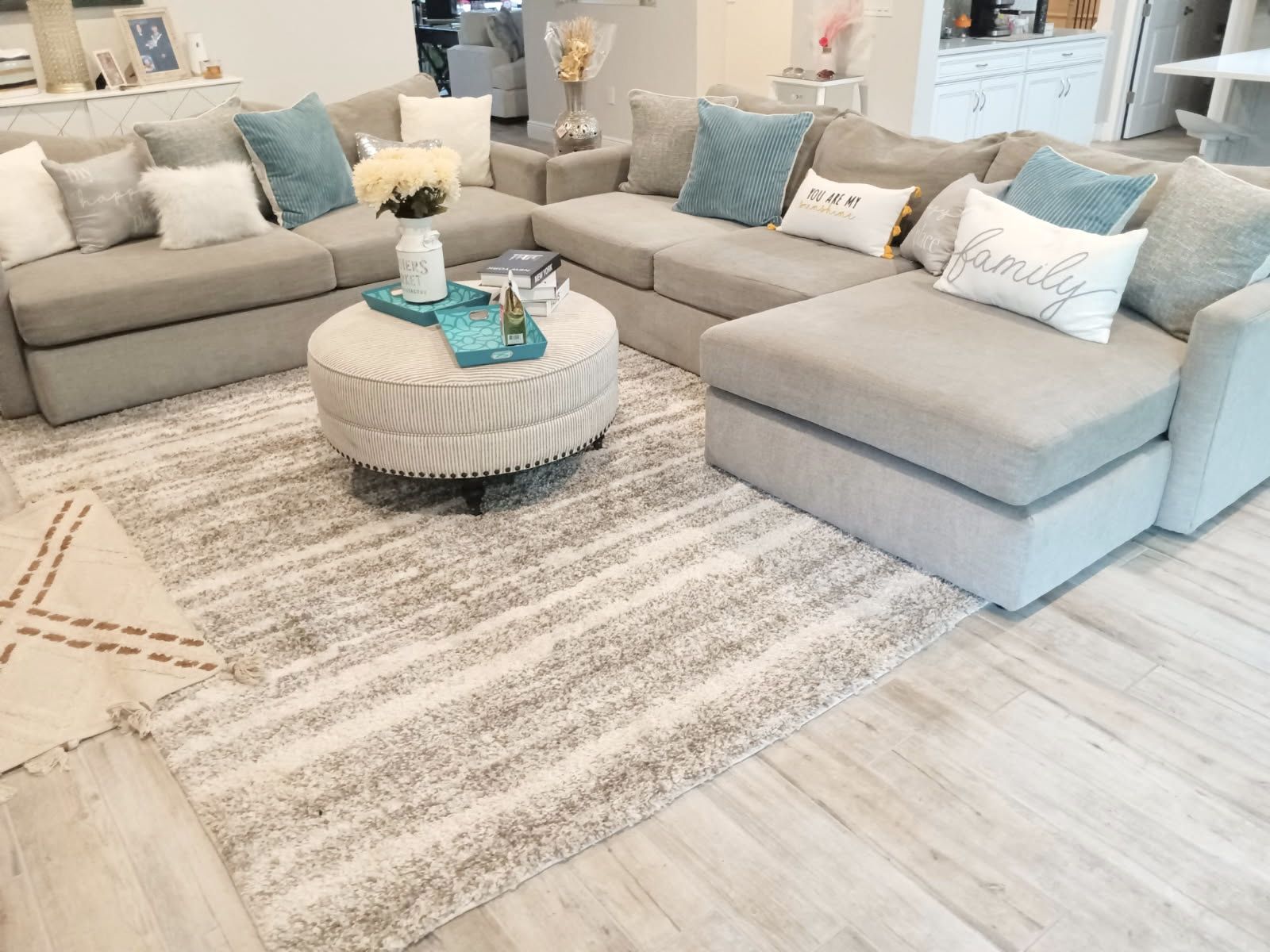 Kevin Charles Sectional Sofa Set