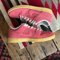 Nike SB Low Adobe Red Gum size  10 mens