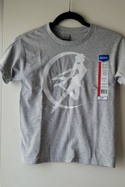 Sailor moon.  T-shirt  new size It's small for a girl