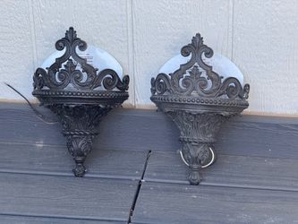 Wall scone dictitive lights