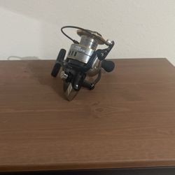 Size 7000 Fishing Reel