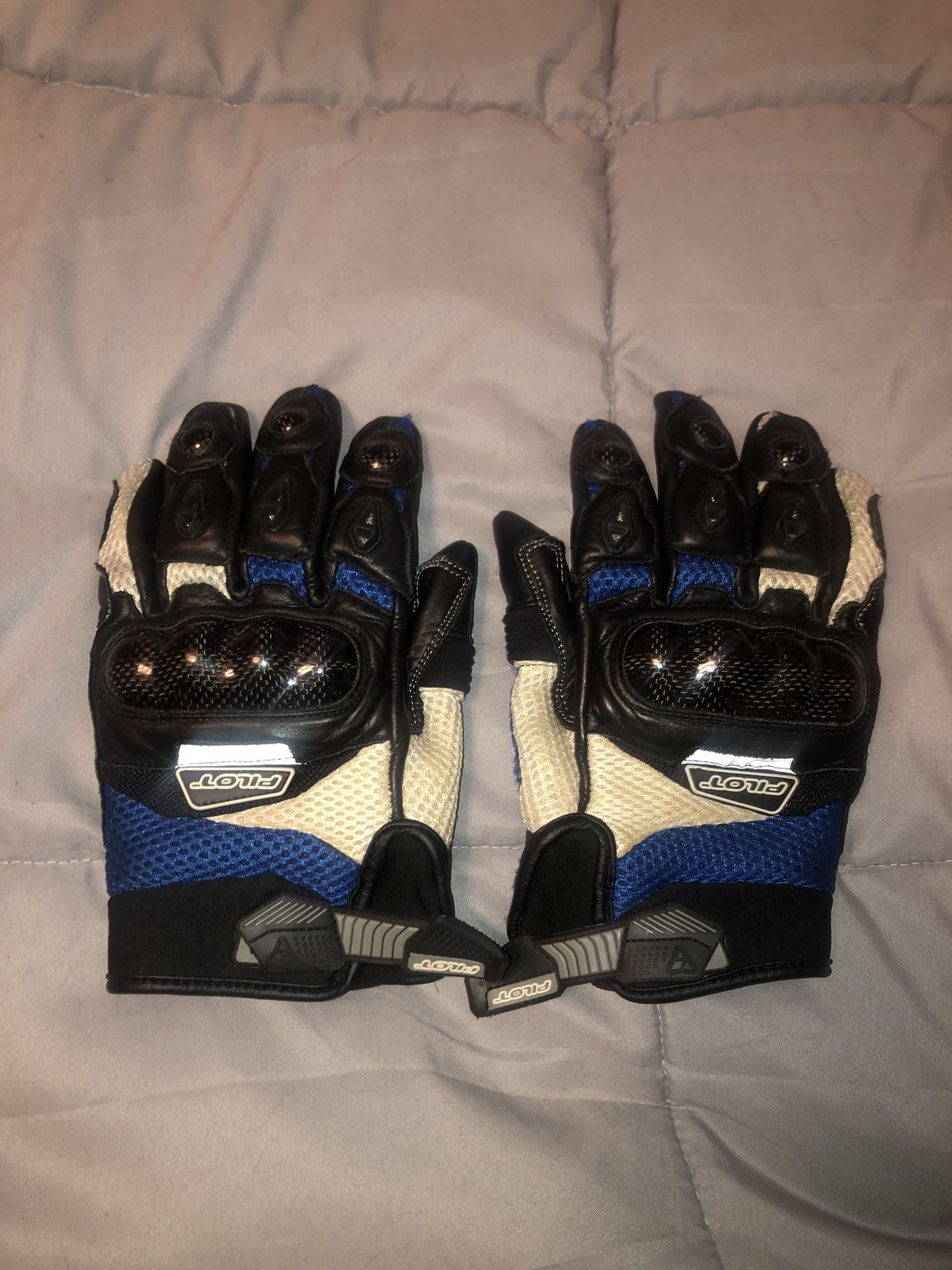 Pilot Motorcyle Gloves