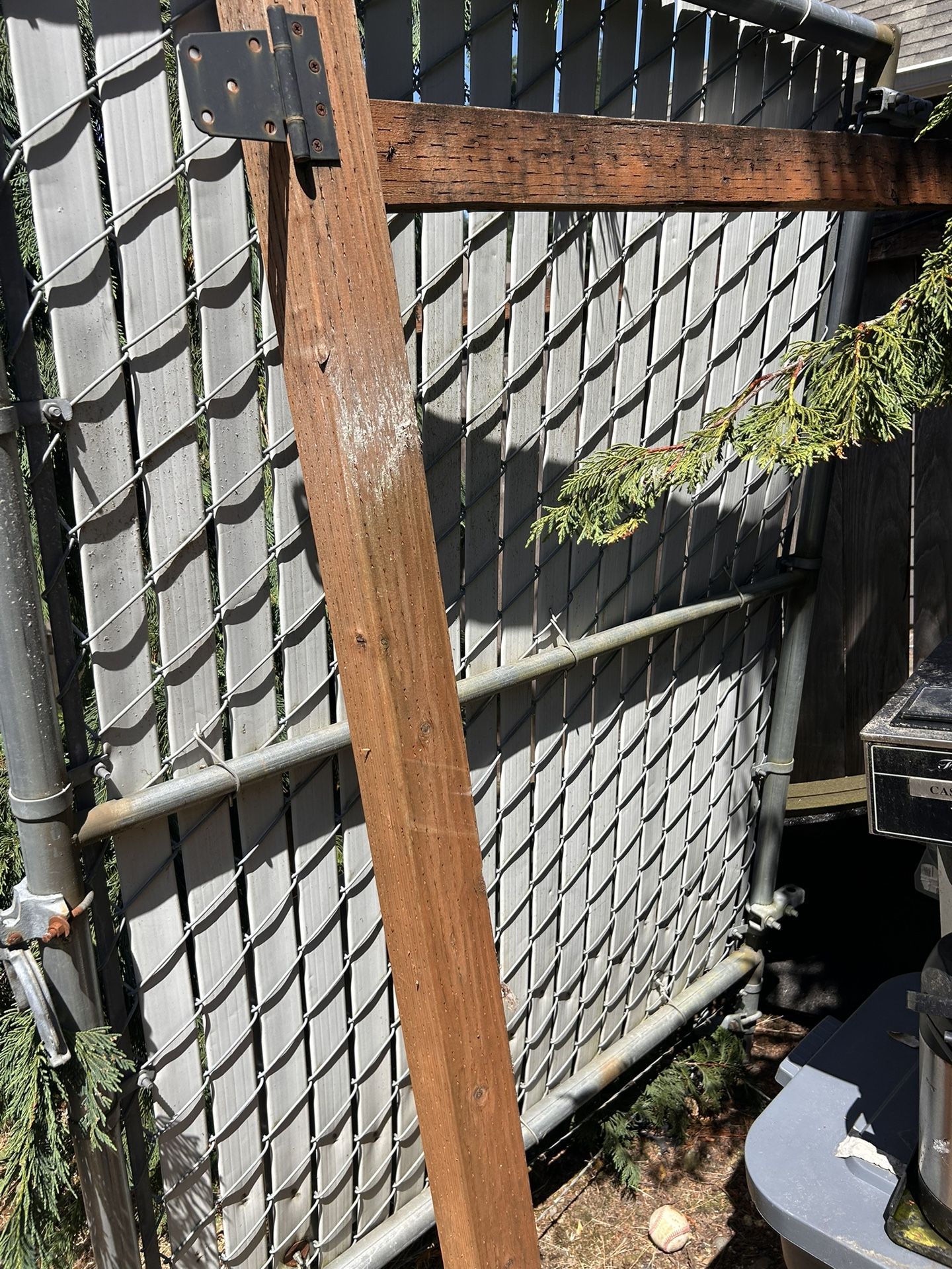 Wire Gate