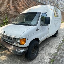 2002 Ford E-350