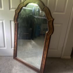 Old fashion mirror clean and no cracks