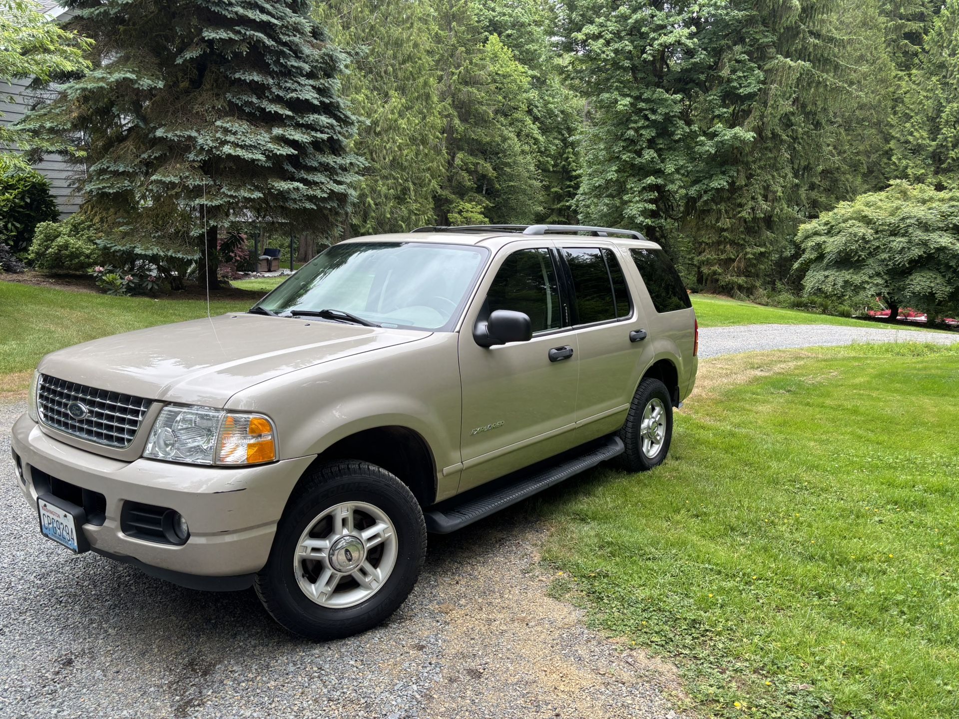 2004 Ford Explorer