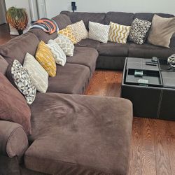 Chocolate Brown Sectional ($500 Or Best Offer) 
