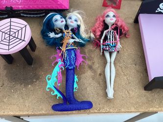 Monster High School Lot