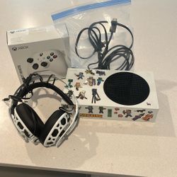 Xbox Series S w/ Accessories