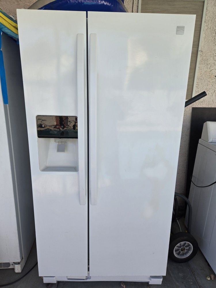 Fridge Side By Side In Good Condition Deliver And Installation Available