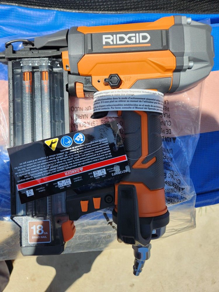 Ridgid 18GA Brad Nail Finish Gun