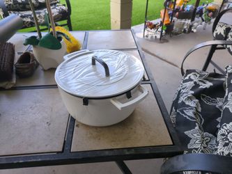 Dutch Oven Pot
