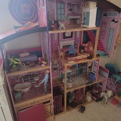 Giant Used Dollhouse  7 Ft Tall Aprox And 5-6ft Wide Aprox