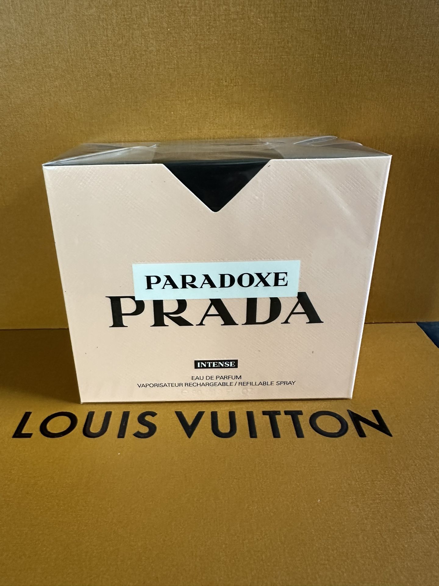 Prada Paradoxe