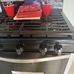 Gas stove