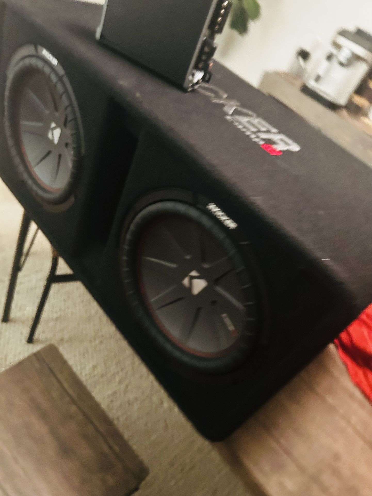 12” 1200w Kicker Subs Comp Ported Box & Amp