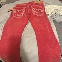 (red) True Religion 