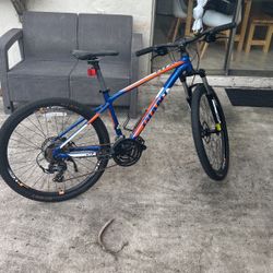 Giant ATX Mountain Bike