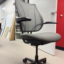 7 Humanscale Office Chairs ($40 Each) Going Out Of Business Sale
