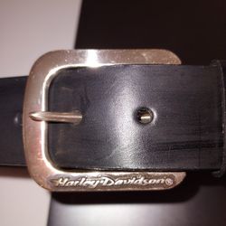 Ladies Harley Davidson Black Leather Belt And Buckle