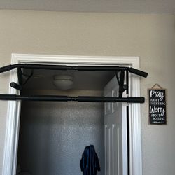 Door Pull Up Bar 